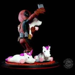 Maybang's Collectibles Qmx Deadpool #unicornselfie Q-Fig Diorama Quantum Mechanix (QMx)