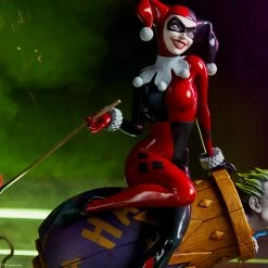 Maybang's Collectibles Sideshow Collectibles Sideshow DC Comics Harley Quinn And The Joker Diorama Statue