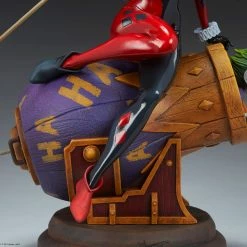 Maybang's Collectibles Sideshow Collectibles Sideshow DC Comics Harley Quinn And The Joker Diorama Statue