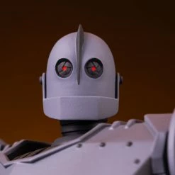 Maybang's Collectibles Mondo Mecha Collection The Iron Giant Action Figure