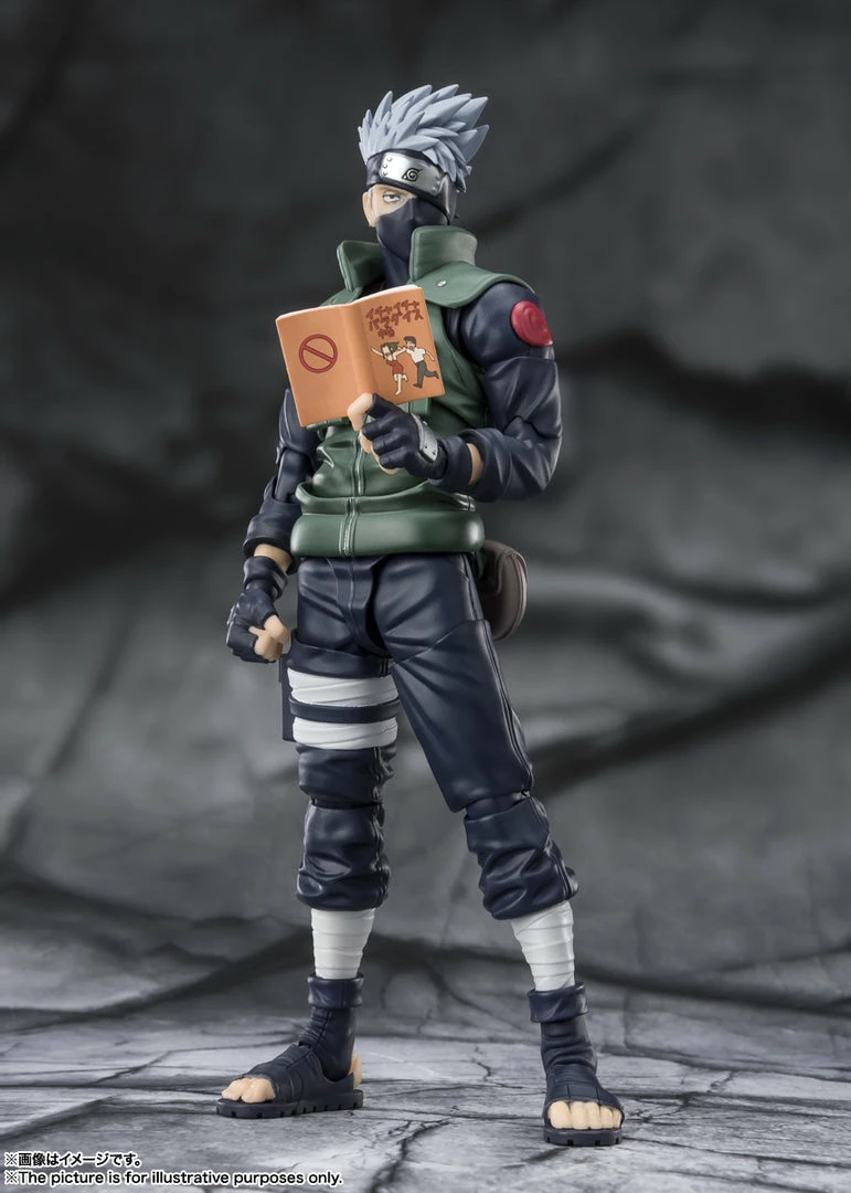 Maybang's Collectibles Bandai S.H.Figuarts Naruto Shippuden Kakashi Hatake (Famed Sharingan Hero) Action Figure 4 Maybang's Collectibles Bandai S.H.Figuarts Naruto Shippuden Kakashi Hatake (Famed Sharingan Hero) Action Figure