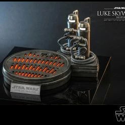Maybang's Collectibles Hot Toys Star Wars The Empire Strike Back DX Series Luke Skywalker (Bespin) 1/6 Scale 12