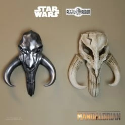Maybang's Collectibles Disney Regal Robot Star Wars The Mandalorian Mythosaur Skull 17.5″ Wall Décor