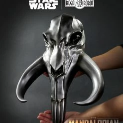 Maybang's Collectibles Disney Regal Robot Star Wars The Mandalorian Mythosaur Skull 17.5″ Wall Décor