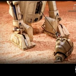Maybang's Collectibles Hot Toys Star Wars Episode II Attack Of The Clones R2-D2 1/6 Scale Collectible Figure