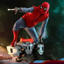 Maybang's Collectibles Hot Toys Marvel Comics Spider-Man Far From Home Spider-Man (Homemade Suit) 1/6 Scale Figure