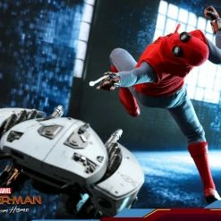 Maybang's Collectibles Hot Toys Marvel Comics Spider-Man Far From Home Spider-Man (Homemade Suit) 1/6 Scale Figure