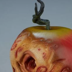 Maybang's Collectibles Sideshow Collectibles Sideshow Court Of The Dead Spoiled Apple Replica Statue