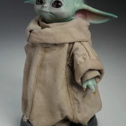 Maybang's Collectibles Sideshow Collectibles Sideshow Star Wars The Mandalorian The Child Life-Size Figure
