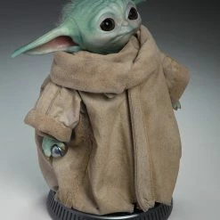 Maybang's Collectibles Sideshow Collectibles Sideshow Star Wars The Mandalorian The Child Life-Size Figure
