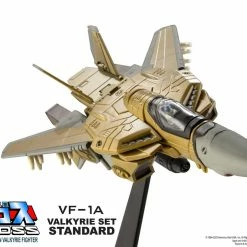 Maybang's Collectibles Toynami Macross Saga Retro Transformable Collection VF-1A Standard Valkyrie Variable Fighter 1/100 Scale Figure